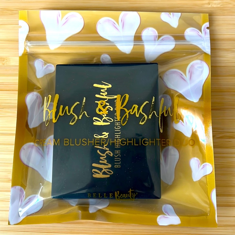 NWT BELLE BEAUTY Blush & Bashful